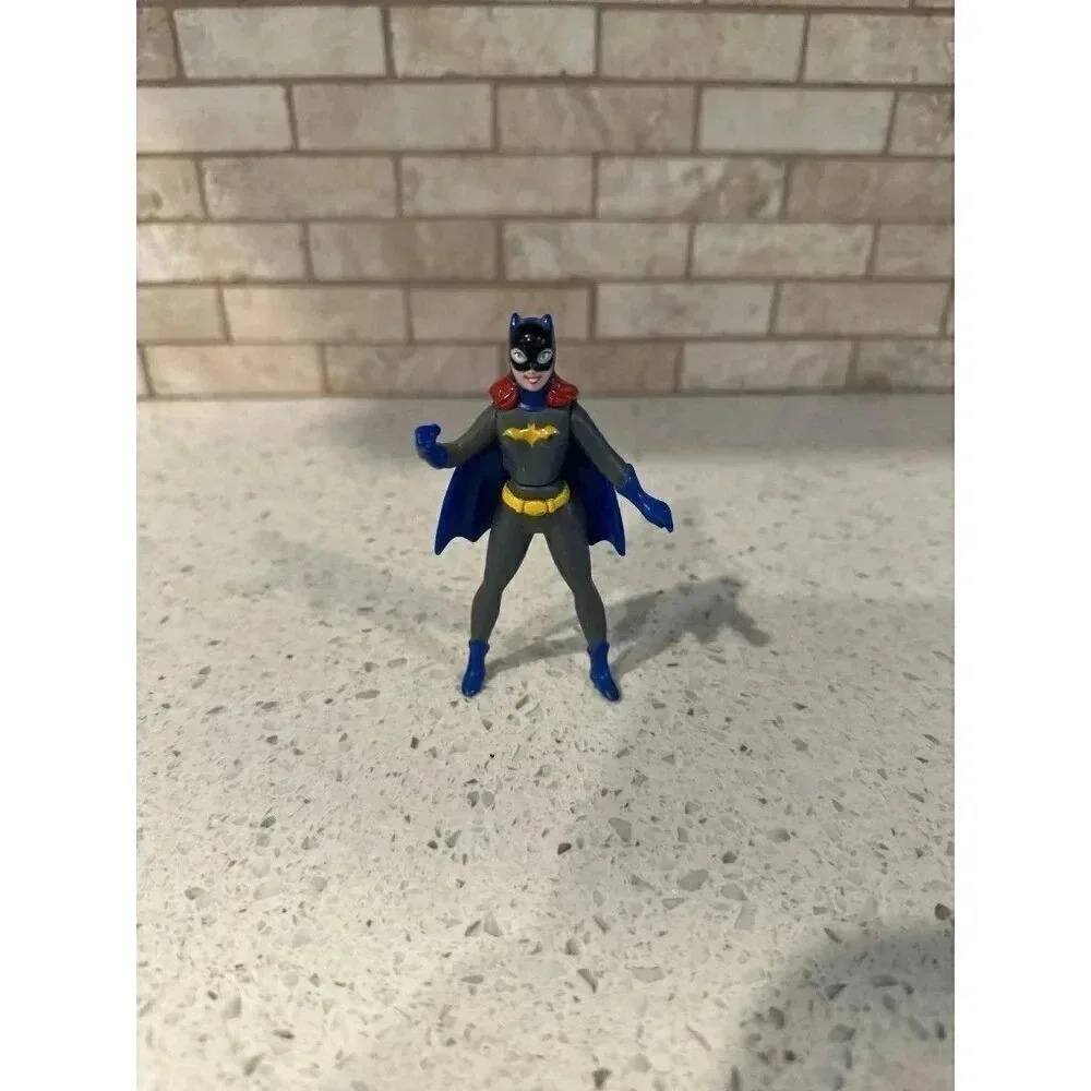 DC Comics Batgirl Vintage  Action Figure Toy‎ 3.5" Cake Topper 1993  122